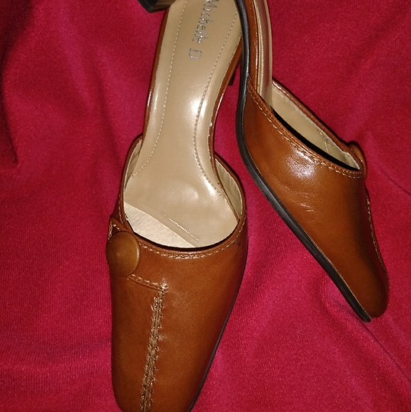 Shoes - Picture 2 of 2